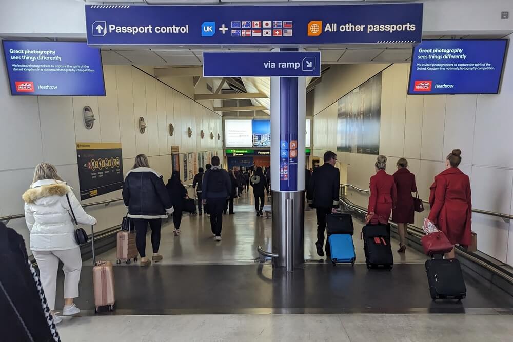 London heathrow passport control